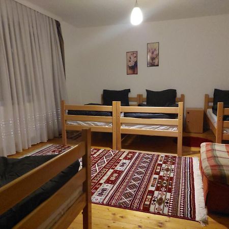 Hostel Bushati Πρίζρεν Εξωτερικό φωτογραφία