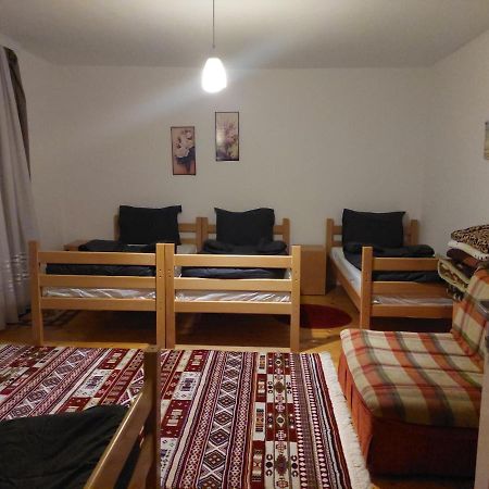 Hostel Bushati Πρίζρεν Εξωτερικό φωτογραφία