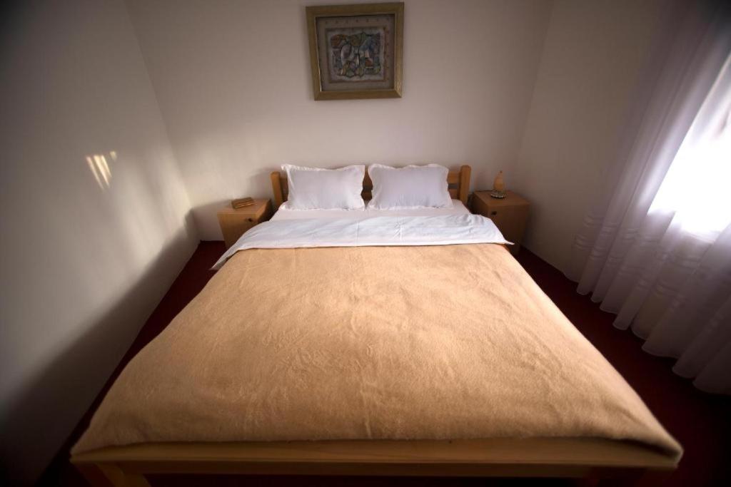 Hostel Bushati Πρίζρεν Εξωτερικό φωτογραφία
