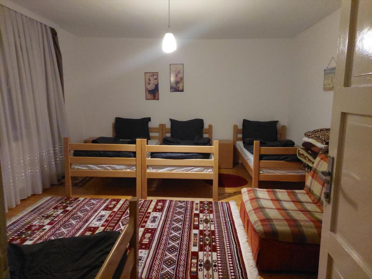 Hostel Bushati Πρίζρεν Εξωτερικό φωτογραφία